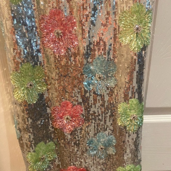 Liv Foster Women Sequined Beaded Formal Midi Sheath New Size 6 stunning stretch - Picture 15 of 17